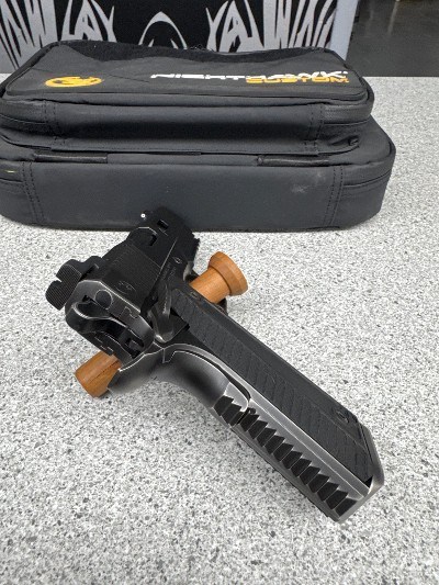 NIGHTHAWK CUSTOM AGENT 2 COMMANDER .45 ACP - Image 2 of 8