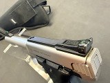 SMITH & WESSON SW22 VICTORY .22LR/.22MAG - 7 of 10