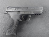 SMITH & WESSON M&P 40 .40 S&W - 2 of 10
