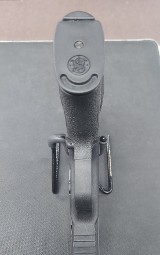 SMITH & WESSON M&P 40 .40 S&W - 6 of 10