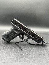 GLOCK 19 GEN 5 9MM LUGER (9x19 PARA) - 1 of 8
