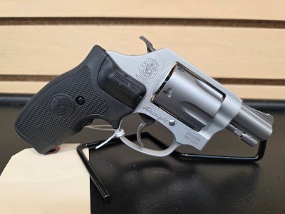 SMITH & WESSON 637 .38 SPL - Image 6 of 12