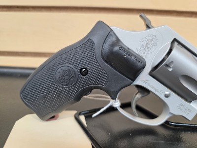 SMITH & WESSON 637 .38 SPL - Image 7 of 12