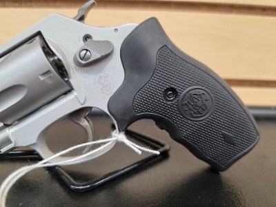 SMITH & WESSON 637 .38 SPL - Image 3 of 12