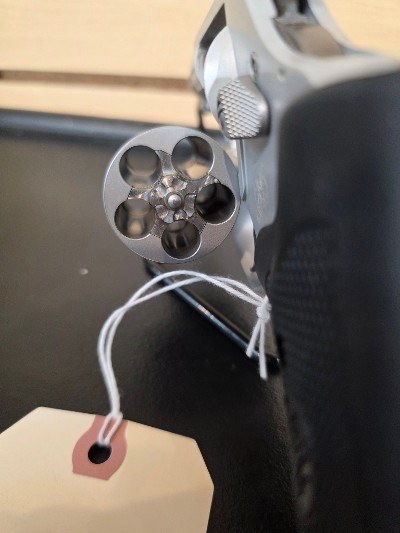 SMITH & WESSON 637 .38 SPL - Image 10 of 12