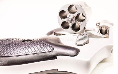 SMITH & WESSON MODEL 642 AIRWEIGHT CHAMBERED IN .38 SPL .38 SPL - Image 3 of 3