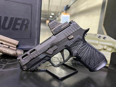 SIG SAUER P320 COMPACT 9MM LUGER (9X19 PARA) - Image 2 of 4