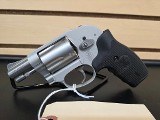 SMITH & WESSON 638 CT .38 SPL - Image 2 of 12