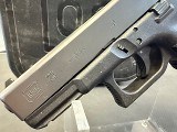 GLOCK 23 .40 S&W - 3 of 8