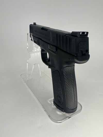 SMITH & WESSON SD40 40 Smith & Wesson - Image 4 of 5