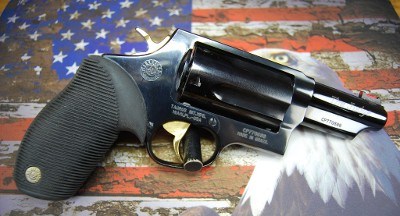 TAURUS JUDGE.45 LC/.410 GA - Image 2 of 9
