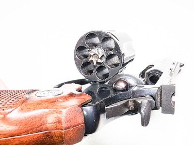 COLT **COLECTORS LOOK** BEAUTIFUL 1968COLT DIAMONDBACK REVOLVER CHAMBERED IN .38 SPL .38 SPL - Image 3 of 10