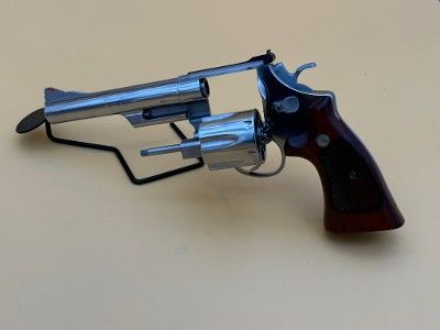 SMITH & WESSON 629-1 .44 MAGNUM - Image 1 of 5