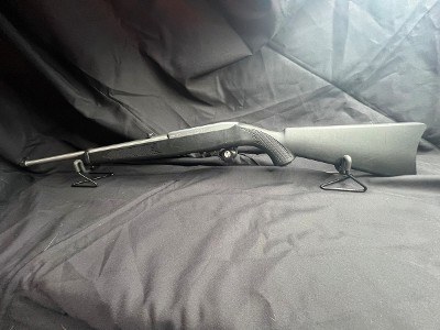 RUGER 10/22 .22 LR - Image 11 of 15