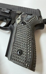 SIG SAUER M11-A1 9MM LUGER (9x19 PARA) - Image 2 of 7