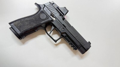 SIG SAUER Sig Sauer P3209MM LUGER/.40 S&W/10MM/.45 ACP - Image 1 of 6