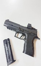 SIG SAUER Sig Sauer P3209MM LUGER/.40 S&W/10MM/.45 ACP - Image 6 of 6