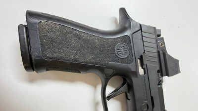SIG SAUER Sig Sauer P3209MM LUGER/.40 S&W/10MM/.45 ACP - Image 2 of 6