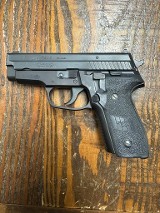SIG SAUER P229 .40 S&W - 1 of 6