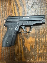 SIG SAUER P229 .40 S&W - 2 of 6
