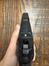 SIG SAUER P229 .40 S&W - 4 of 6