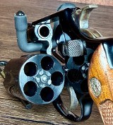 SMITH & WESSON S&W Snub-Nose 1979-1980 Model 37 Chiefs Special Airweight 38-SPL 1.875" Blued .38 SPL - 11 of 19
