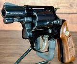 SMITH & WESSON S&W Snub-Nose 1979-1980 Model 37 Chiefs Special Airweight 38-SPL 1.875" Blued .38 SPL - 3 of 19