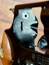 SMITH & WESSON S&W Snub-Nose 1979-1980 Model 37 Chiefs Special Airweight 38-SPL 1.875" Blued .38 SPL - 14 of 19