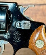 SMITH & WESSON S&W Snub-Nose 1979-1980 Model 37 Chiefs Special Airweight 38-SPL 1.875" Blued .38 SPL - 5 of 19