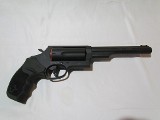TAURUS JUDGE MAGNUM .45 LC/.410 GA - 1 of 6