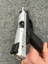 RUGER SR-22 .22 LR - Image 5 of 6
