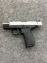 RUGER SR-22 .22 LR - Image 3 of 6