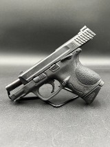 SMITH & WESSON M&P40 COMPACT .40 S&W - 4 of 7