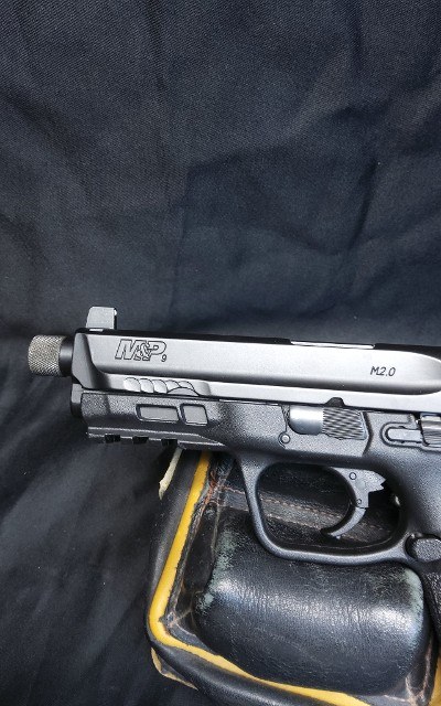 SMITH & WESSON M&P9 M2.0 TB 9MM LUGER (9X19 PARA) - Image 7 of 11