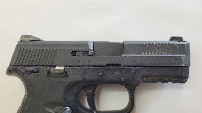 FN FNS-40C .40 S&W - Image 4 of 7