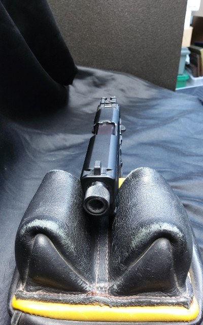 SMITH & WESSON M&P 22 COMPACT .22 LR - Image 5 of 10