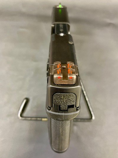 SMITH & WESSON SD40 .40 S&W - Image 10 of 17