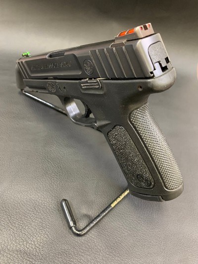 SMITH & WESSON SD40 .40 S&W - Image 7 of 17