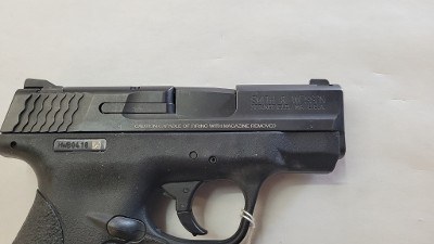 SMITH & WESSON M&P 40 SHIELD.40 S&W - Image 5 of 7