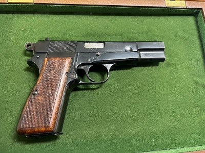 FN Hi Power 9MM LUGER (9x19 PARA) - Image 1 of 5
