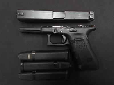 GLOCK GEAR g17 gen 4 9MM LUGER (9x19 PARA) - Image 4 of 4