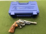 SMITH & WESSON 57 .41 REM MAG - 1 of 6