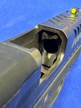 SMITH & WESSON PERFORMANCE CENTER M&P9 SHIELD PLUS CARRY COMP (MICRO-COMPACT) 9MM LUGER (9x19 PARA) - Image 5 of 6