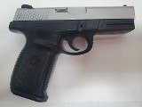 SMITH & WESSON SW40VE .40 S&W - 2 of 3