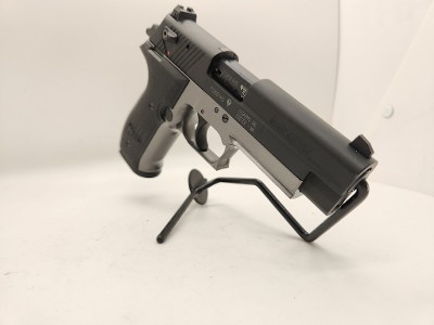 SIG SAUER Mosquito .22 LR - Image 4 of 14