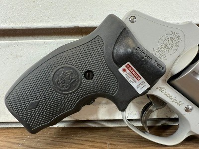 SMITH & WESSON 642-1 AIRWEIGHT (150972) .38 SPL - Image 6 of 10