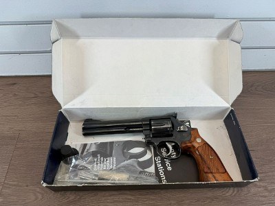 SMITH & WESSON 586 .357 MAG - Image 1 of 11