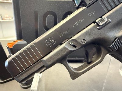 GLOCK 19 GEN 5 9MM LUGER (9x19 PARA) - Image 2 of 10
