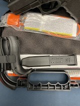 GLOCK G22GEN 4 .40 S&W - Image 2 of 8