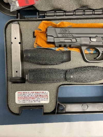 SMITH & WESSON M&P 45 M 2.0 .45 ACP - Image 2 of 8